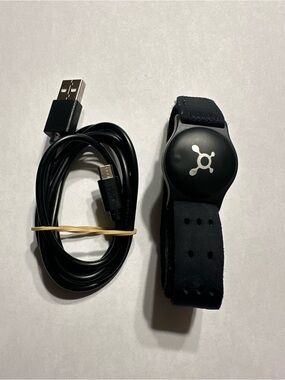 Orangetheory OTBEAT BURN Heart Rate Monitor with USB Cable and AdjustableStrap